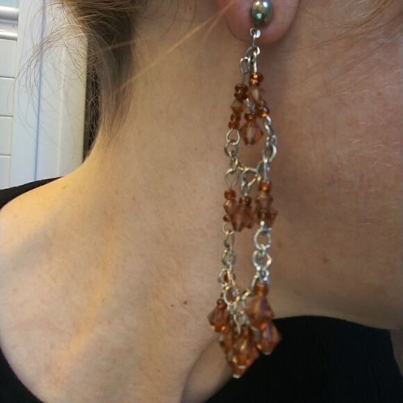 2/$20 VTG 90s Brown & Silver Chandelier Earrings - Picture 5 of 6